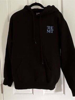 The Met Black Logo Hoodie - women’s  Pullover Sweatshirt
